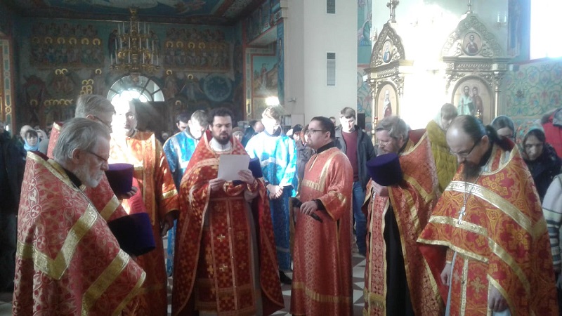 Празднование Собора новомучеников и исповедников Церкви Русской в храме Казанской иконы Божией Матери