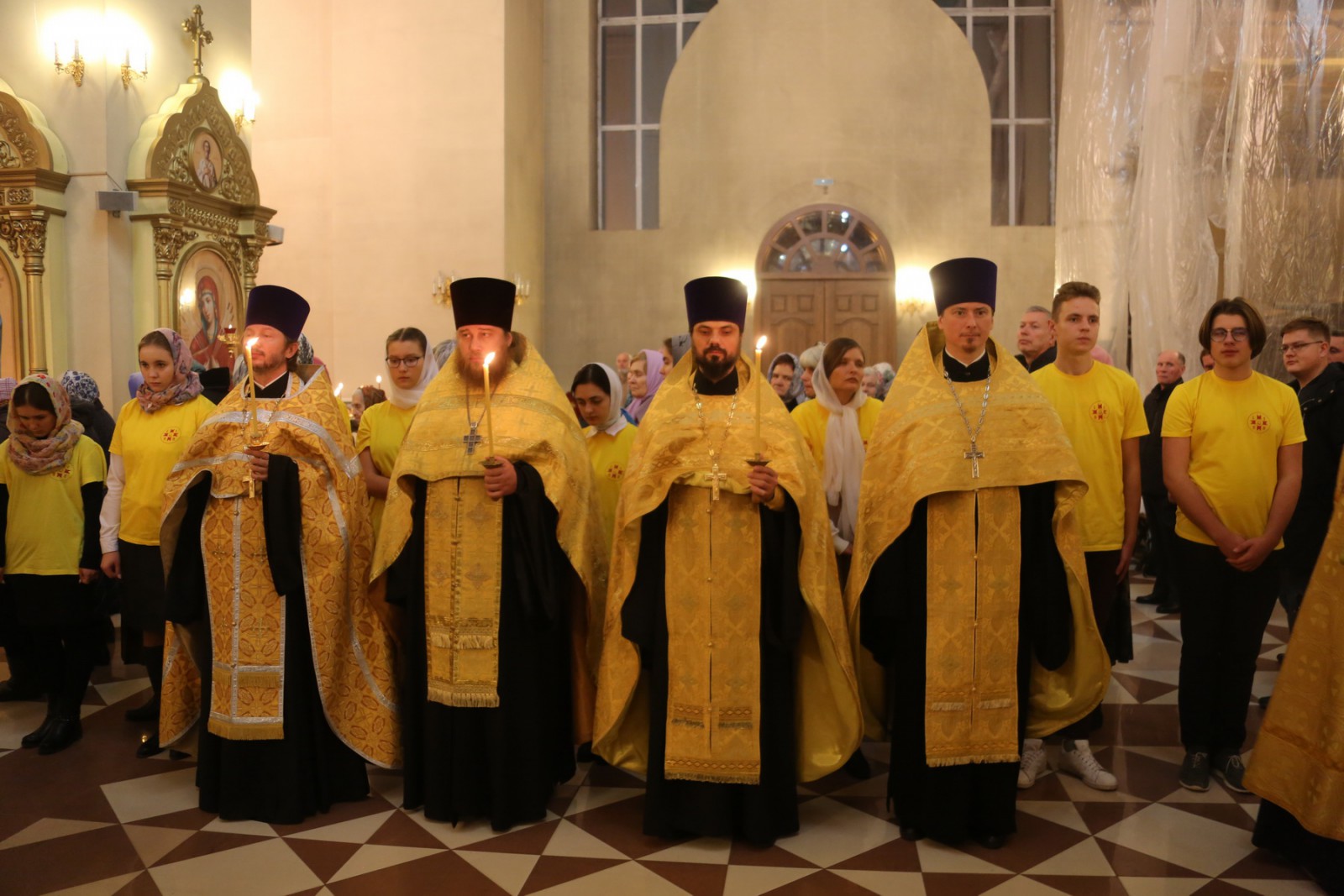 Всенощное Бдение в храме Казанской иконы Божией Матери на Светотехстрое