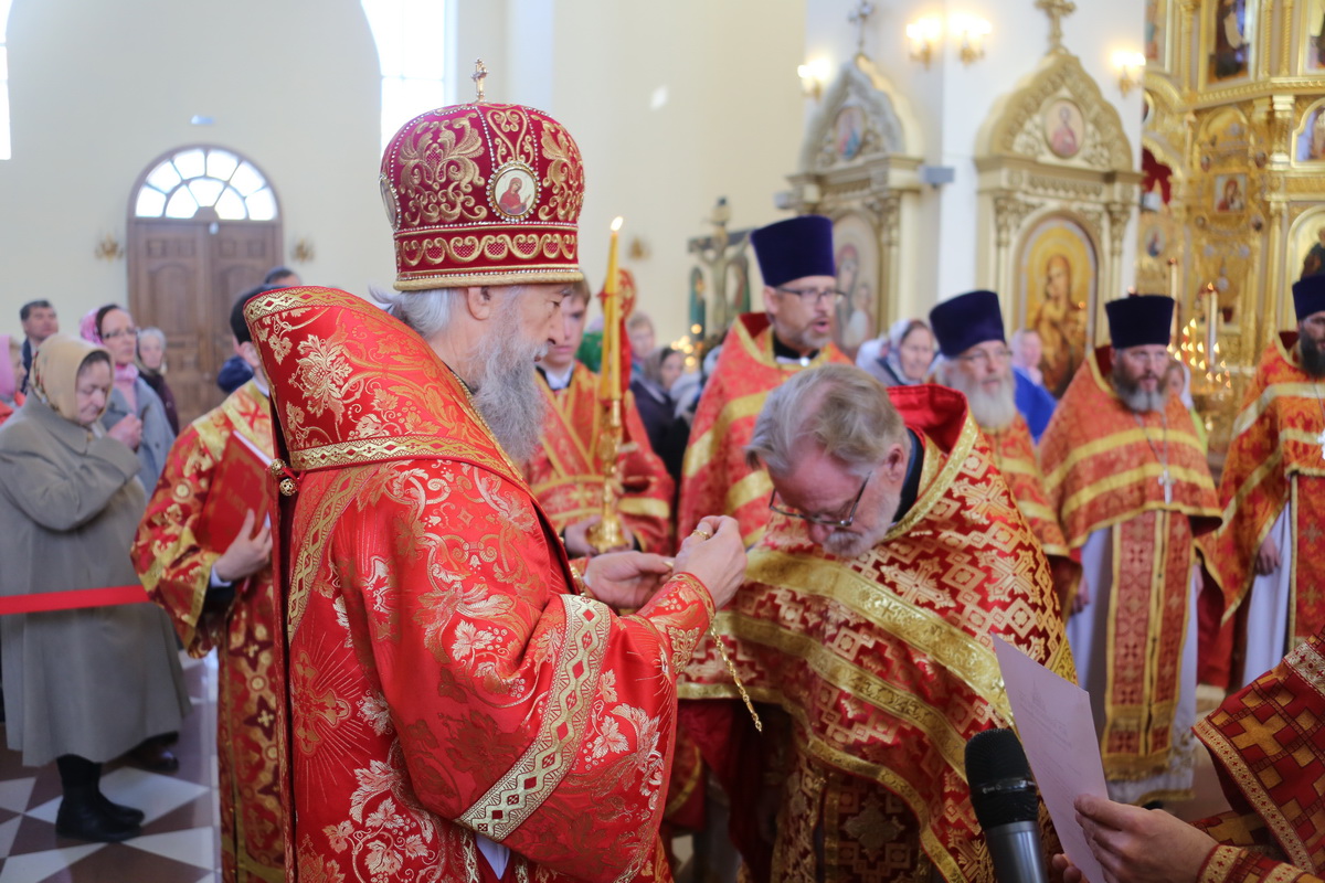 Божественная литургия в храме Казанской иконы Божией Матери