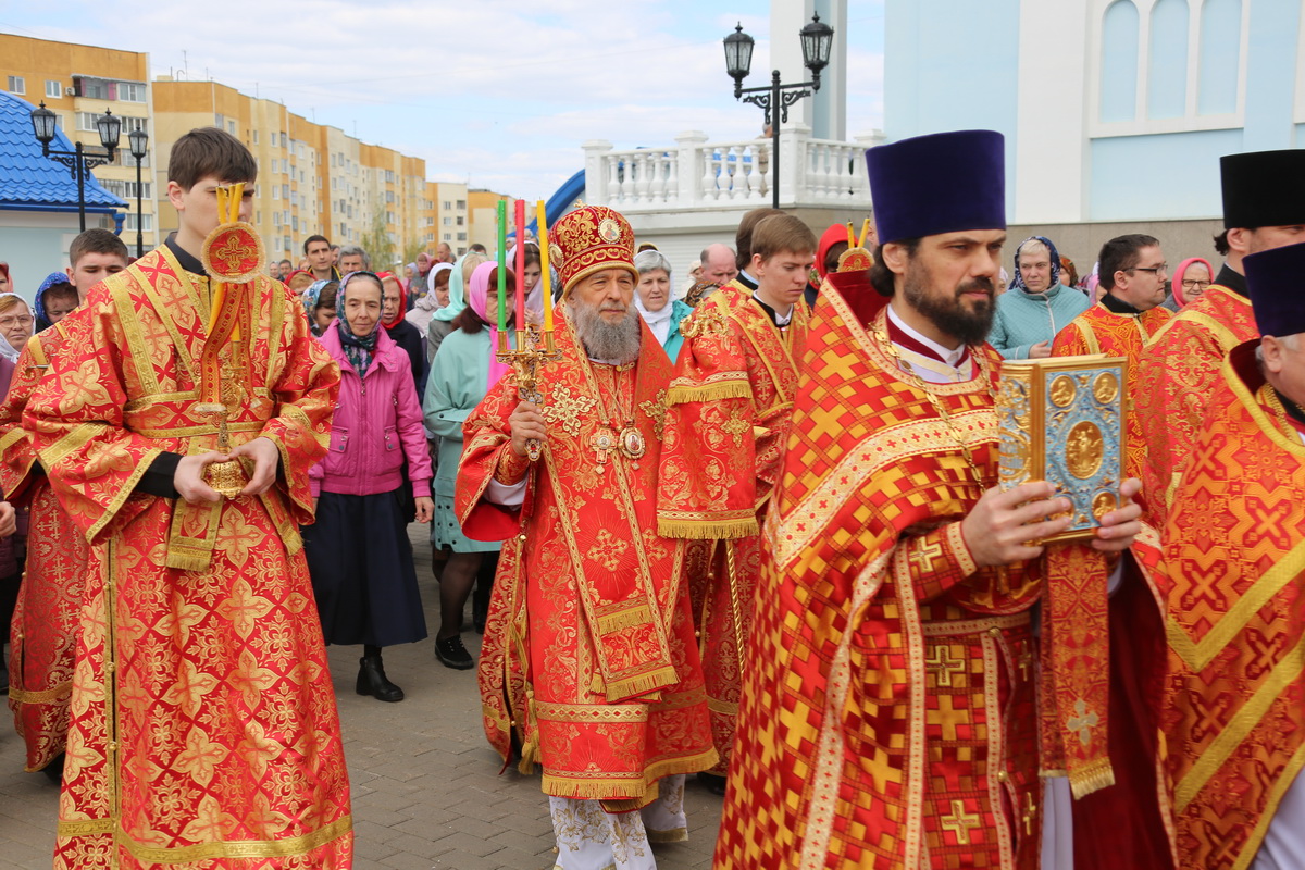 Божественная литургия в храме Казанской иконы Божией Матери