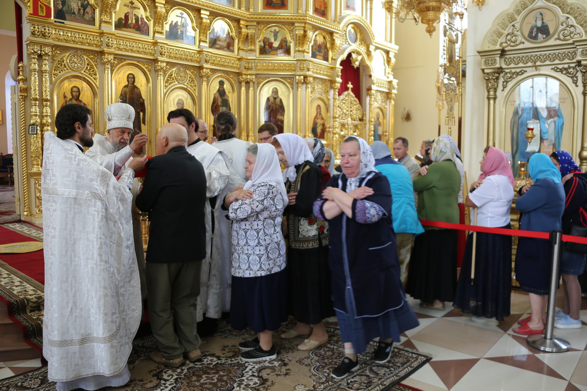 Троицкая родительская суббота