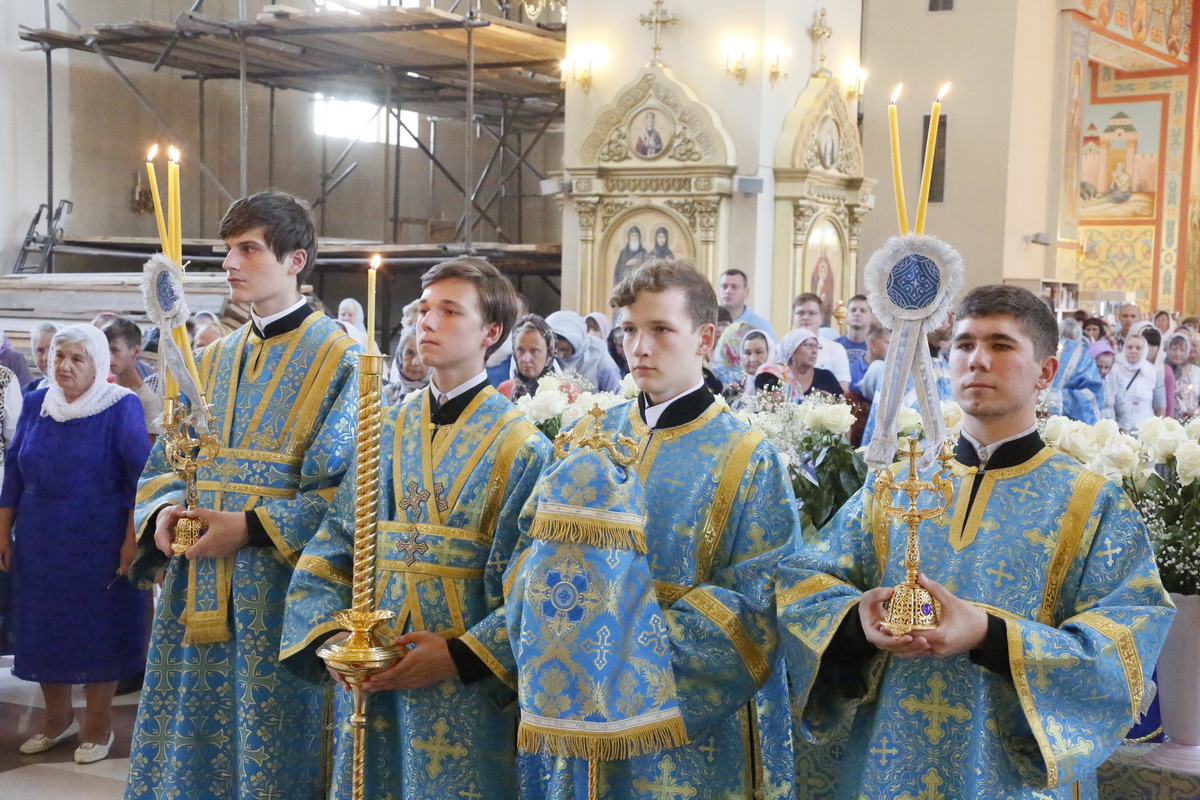 Погребение Плащаницы Пресвятой Богородицы