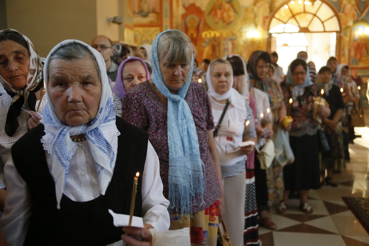 Погребение Плащаницы Пресвятой Богородицы