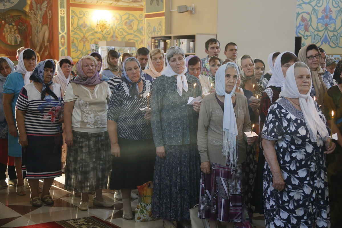 Погребение Плащаницы Пресвятой Богородицы