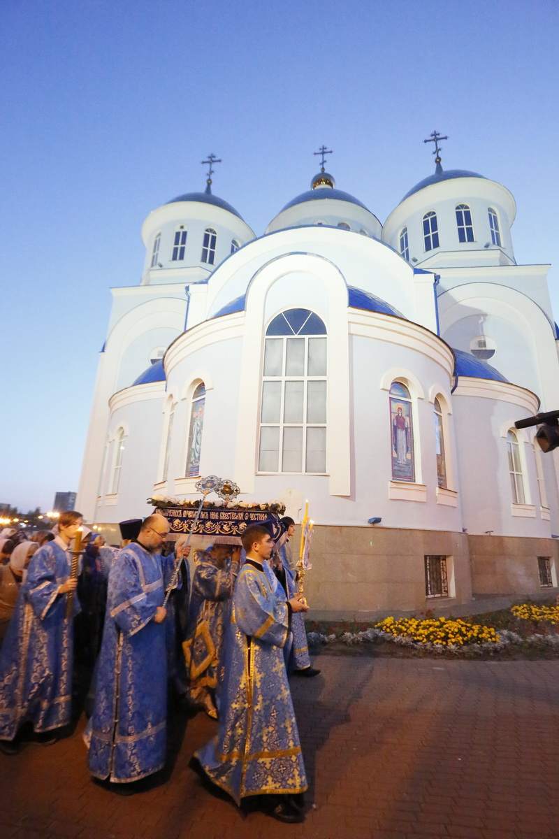 Погребение Плащаницы Пресвятой Богородицы