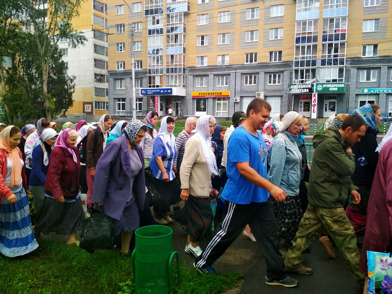 Крестный ход  Казанской иконы Божией Матери 